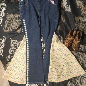 669 jeaniemade Size 11 Ecko Red Bell-Bottoms